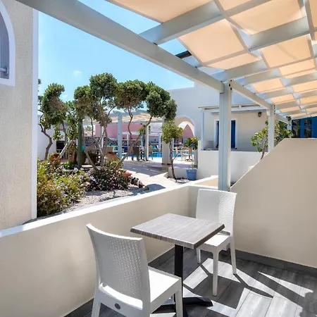 Eleftheria Lägenhetshotell Perivolos (Santorini)