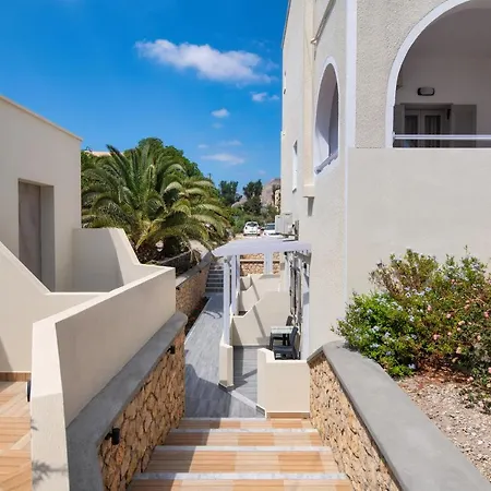 Lägenhetshotell Eleftheria Perivolos (Santorini)