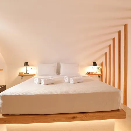 Apart-hotel Eleftheria Perivolos (Santorini)