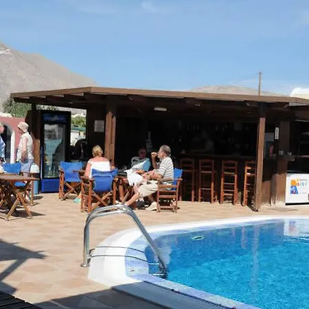 Apart-hotel Eleftheria Perivolos (Santorini)